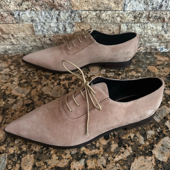 L'AGENCE Elise III Pointed Toe Oxford Flat Shoes Cappuccino Suede - Picture 8 of 13